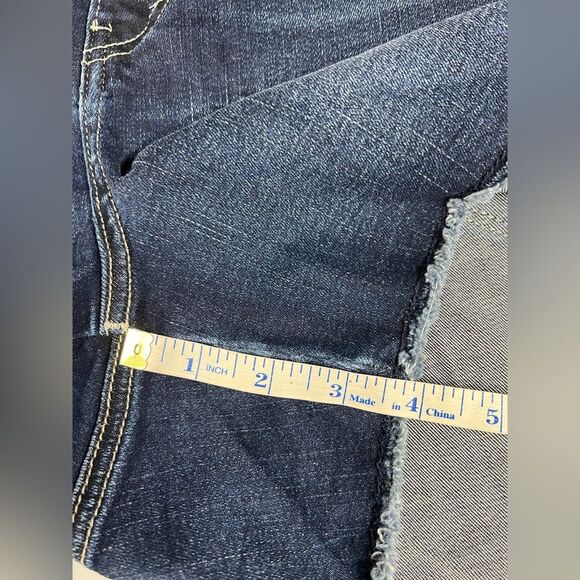 Silver Jeans Elyse Short Womens Plus Size 18 Denim Distressed Raw Hem Shorts - Picture 9 of 9